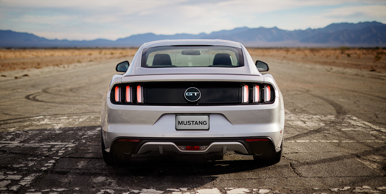 ford-mustang-gt-signature-tri-bar-tail-lamp