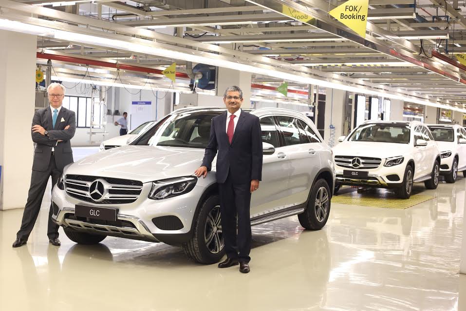 mercedes-glc-assembly-line