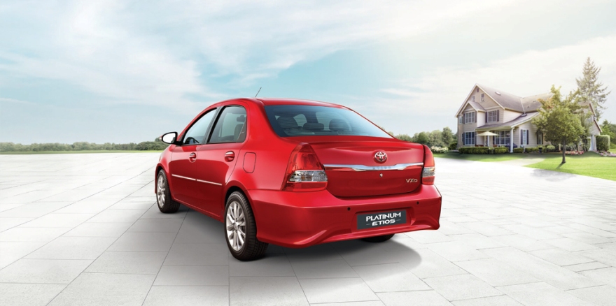 new-toyota-platinum-etios-rear-quarter