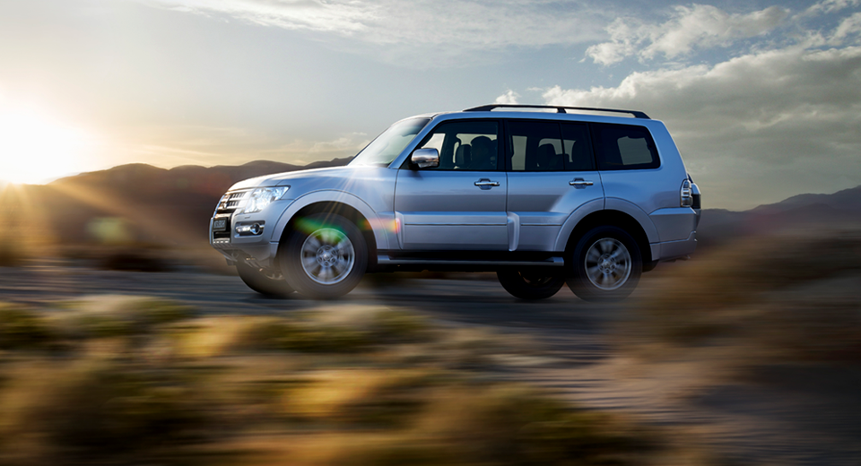 2016-mitsubishi-montero