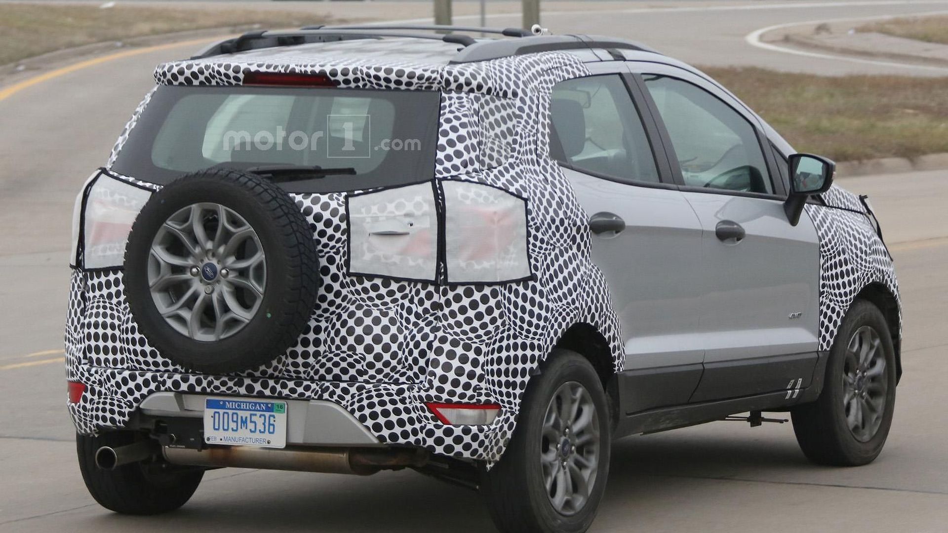 ford-ecosport-facelift-spy-photo