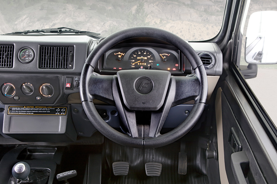 2017-Force-Gurkha-interior