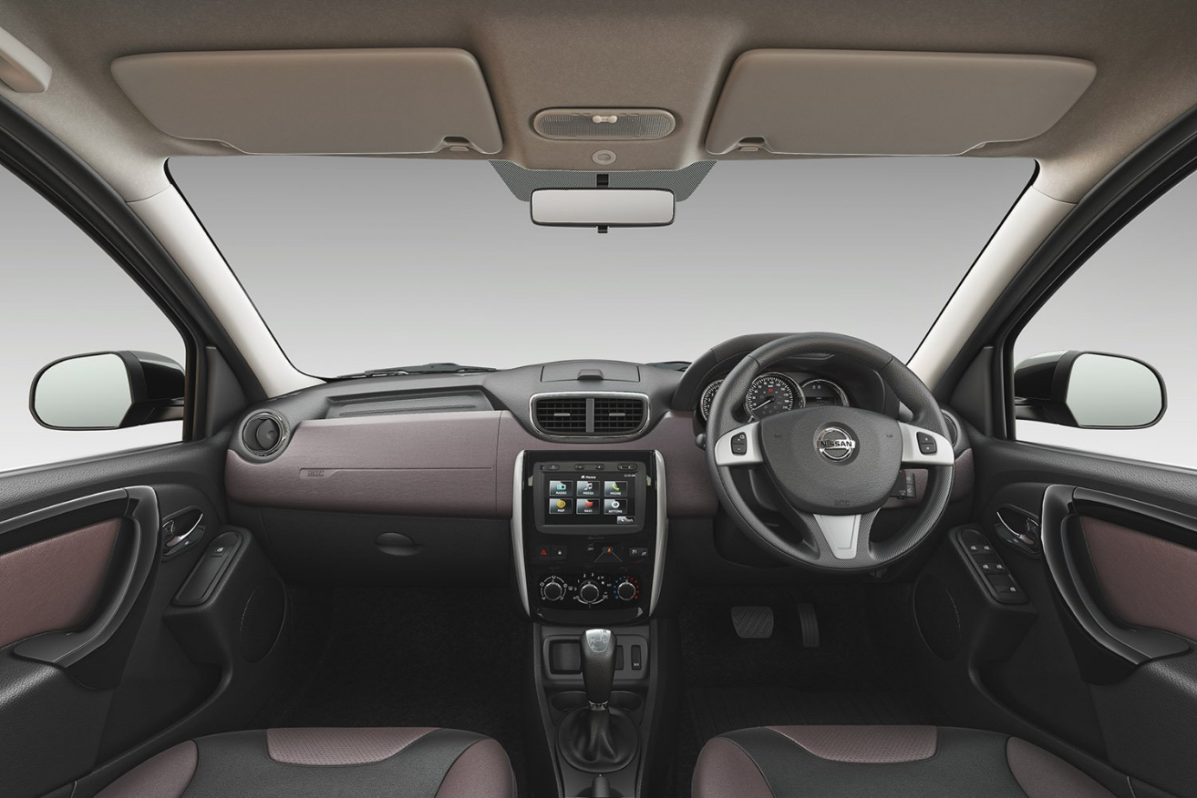 2017-Nissan-Terrano-Interior