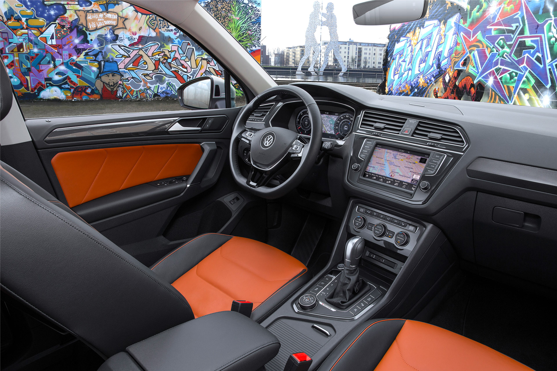 Volkswagen-Tiguan-interior