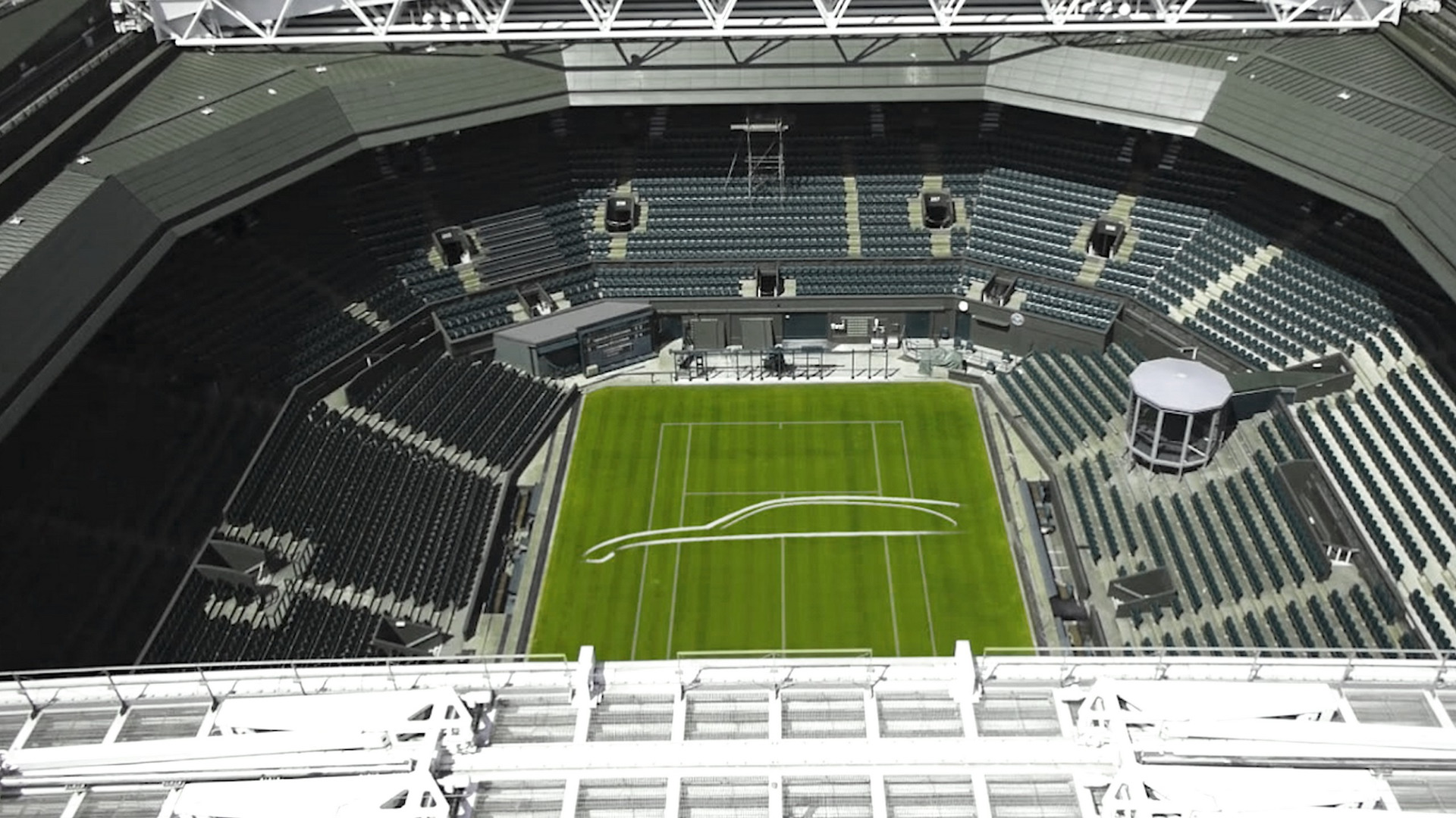 jaguar-xf-sportbrake-teaser-wimbledon-court