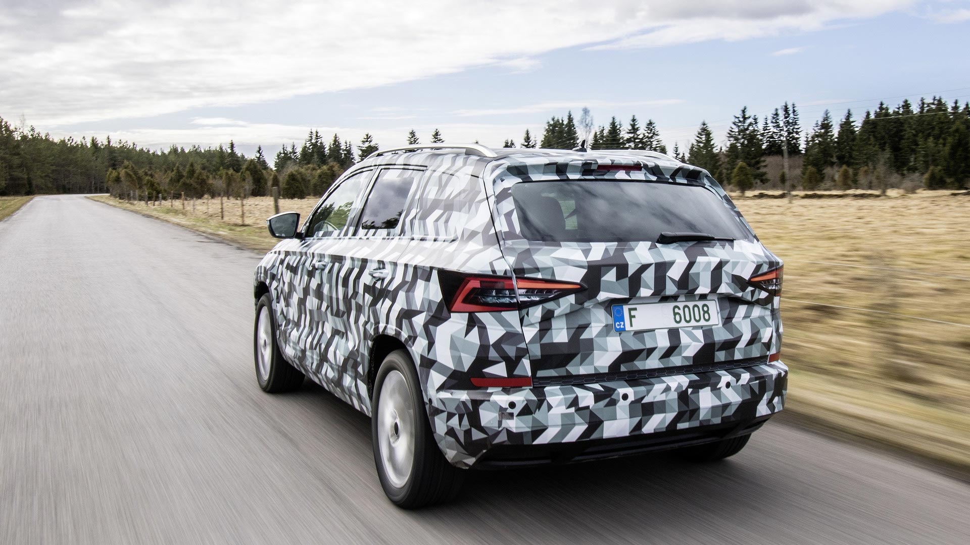 skoda-karoq-camouflaged-4