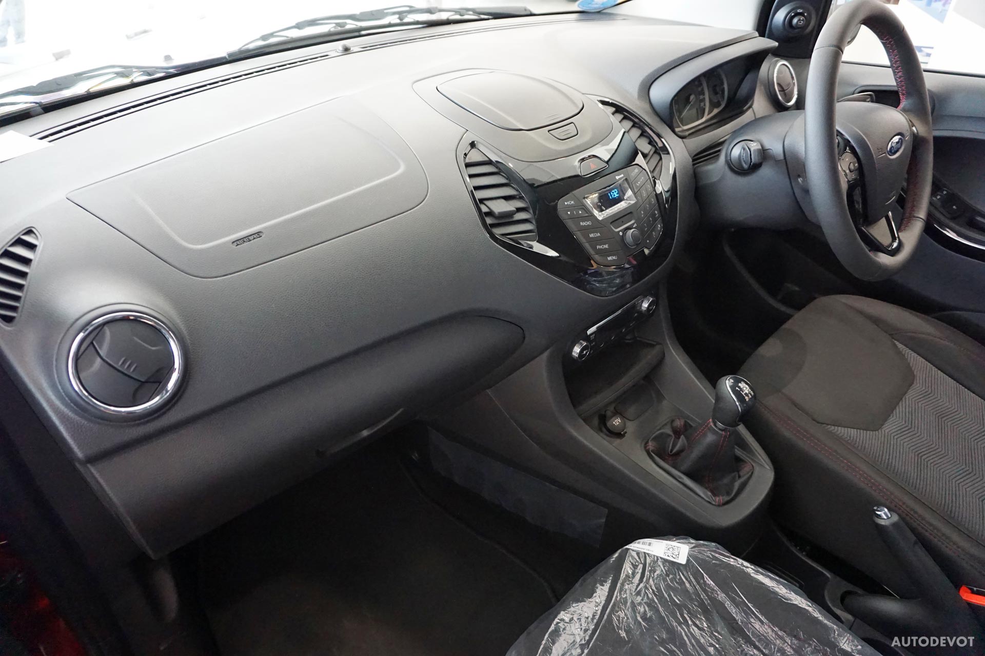 Ford-Figo-Sports-Edition-interior-2