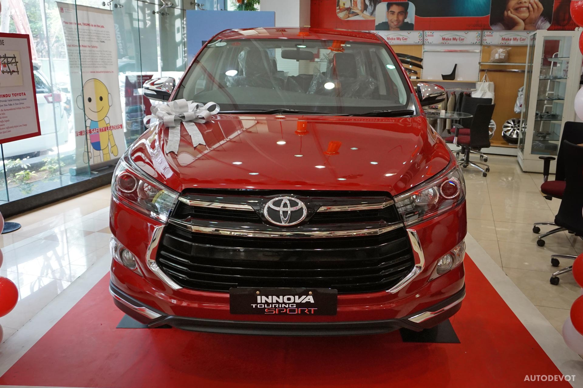 Toyota-Innova-Touring-Sport-7