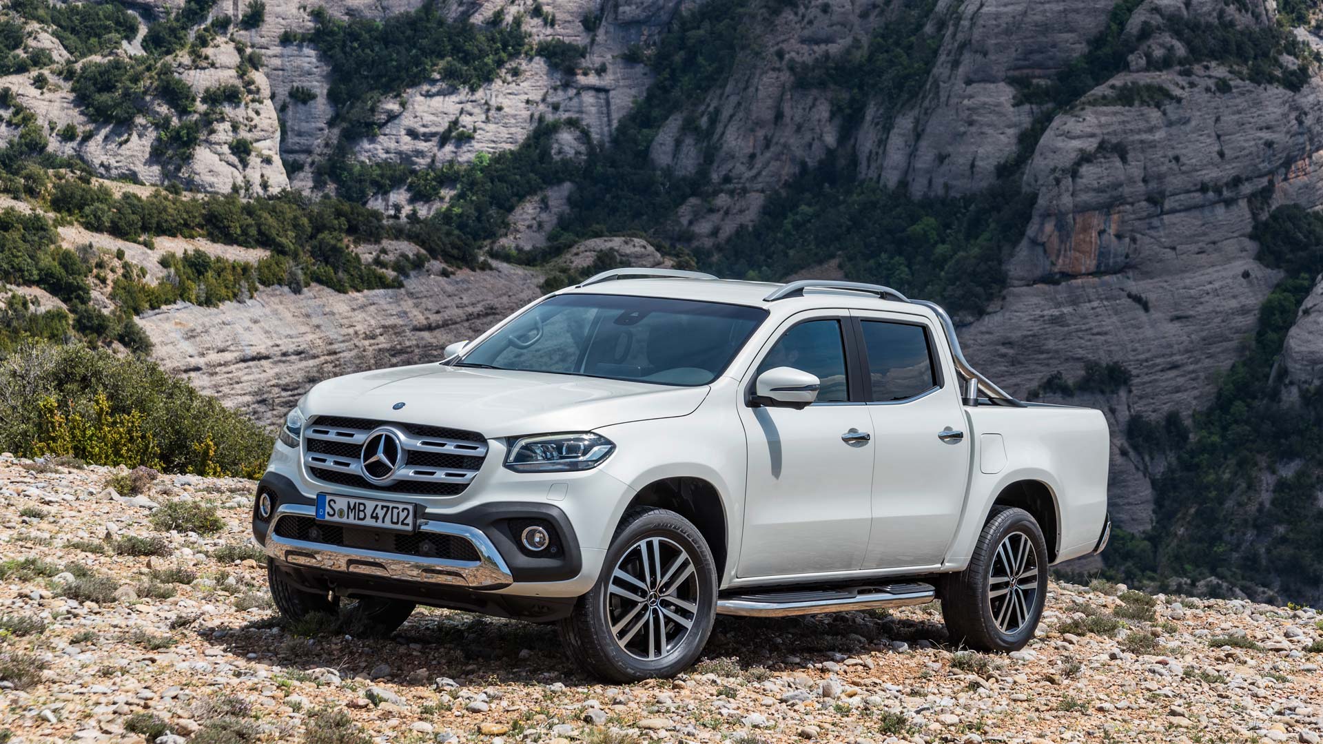 Mercedes Benz X Class Debuts In South Africa Priced At 37 294 Autodevot