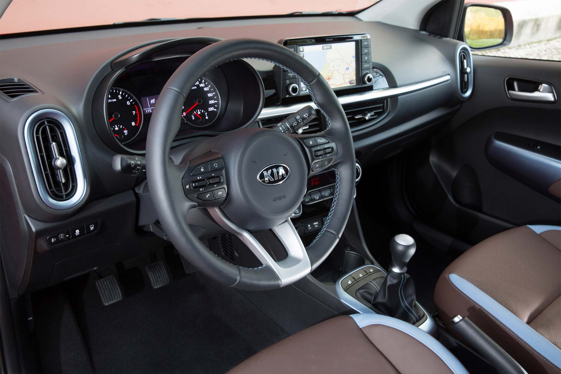 Kia-Picanto-interior