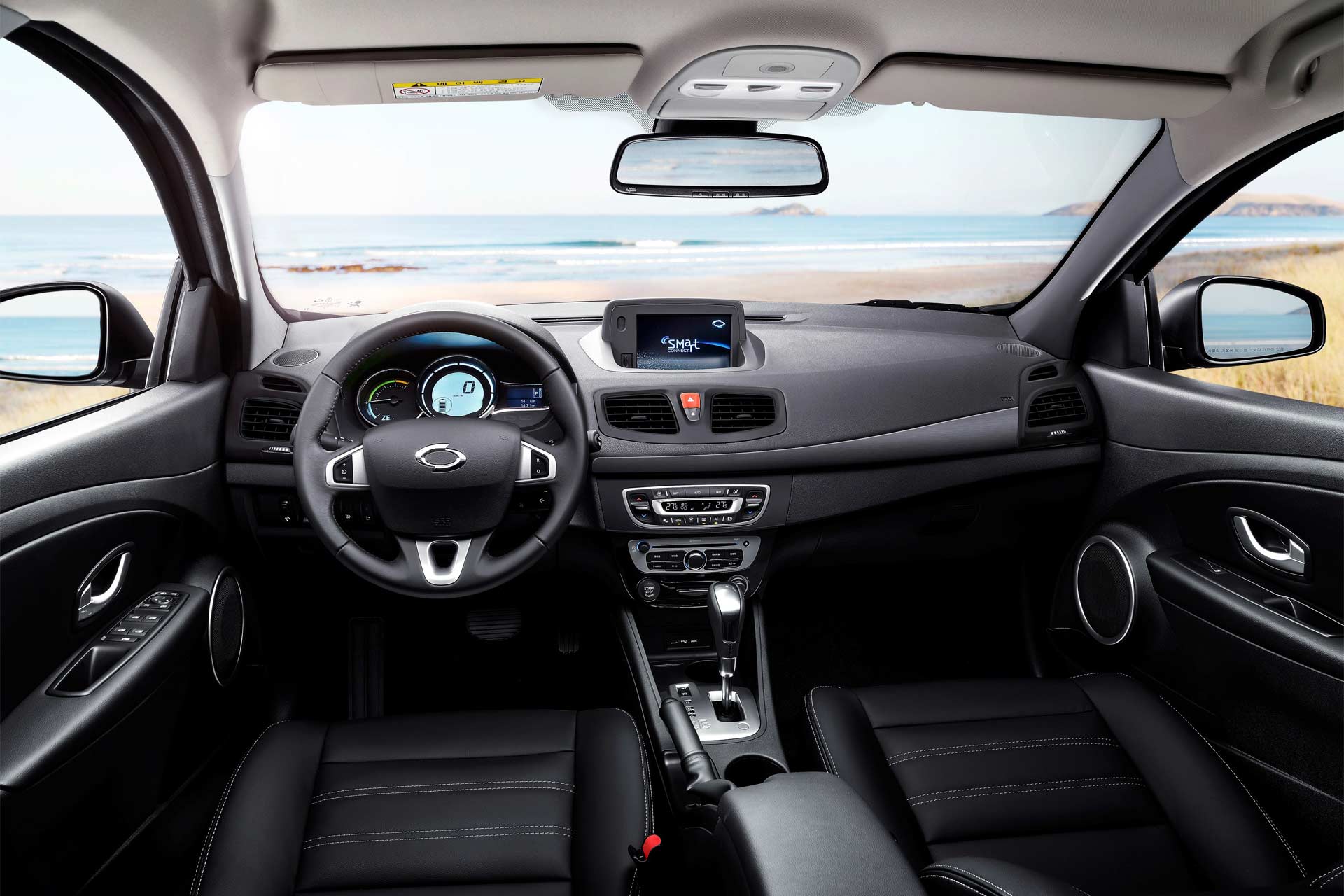 Renault-Samsung-Motors-new-SM3-Z.E.-interior