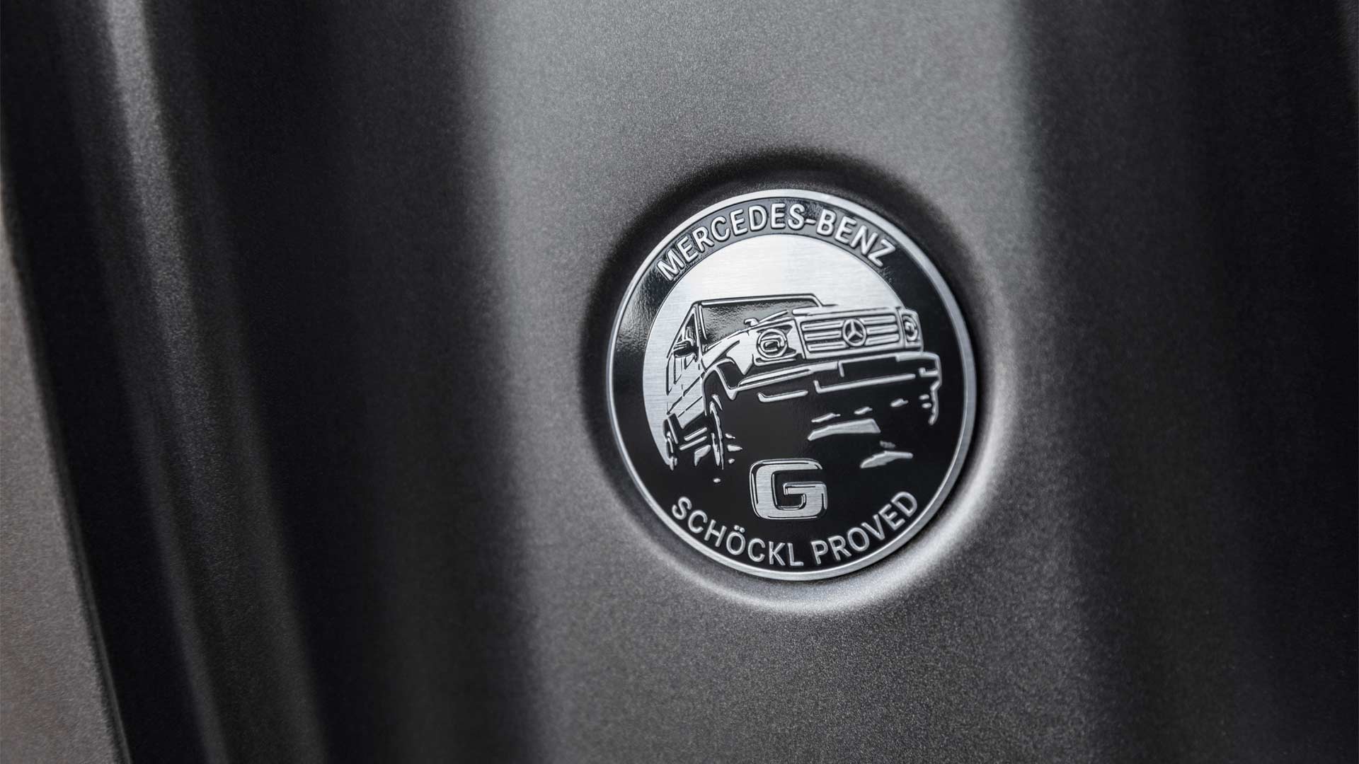 2018-Mercedes-Benz-G-Class-interior_6