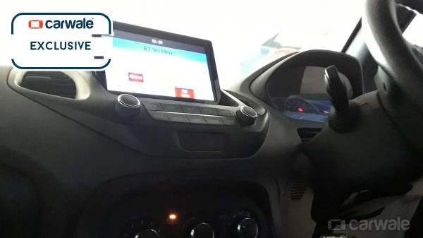 Ford-Figo-Cross-Ford-Figo-Freestyle-interior-spy-photo