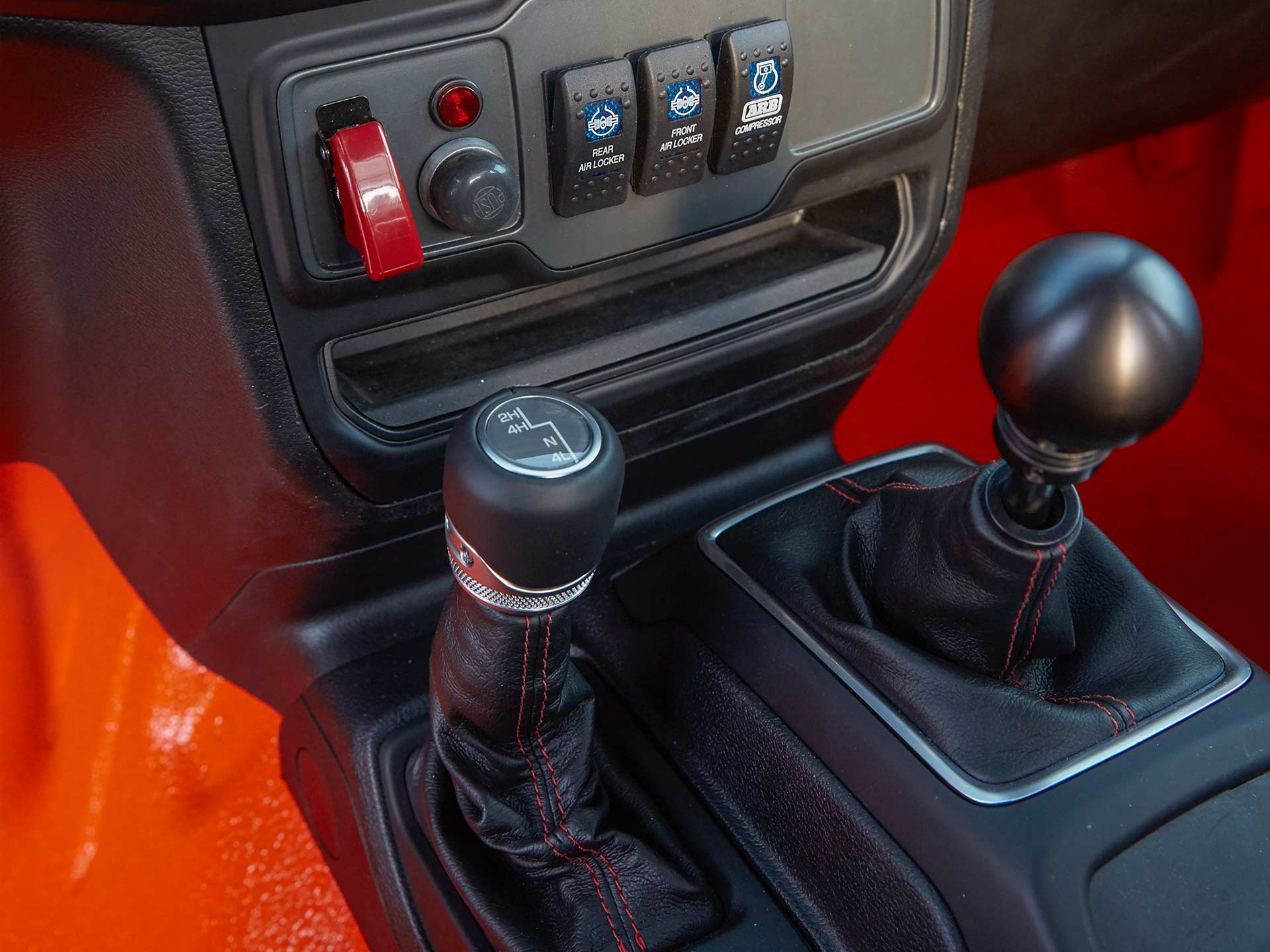 Jeep-Sandstorm-Concept-interior