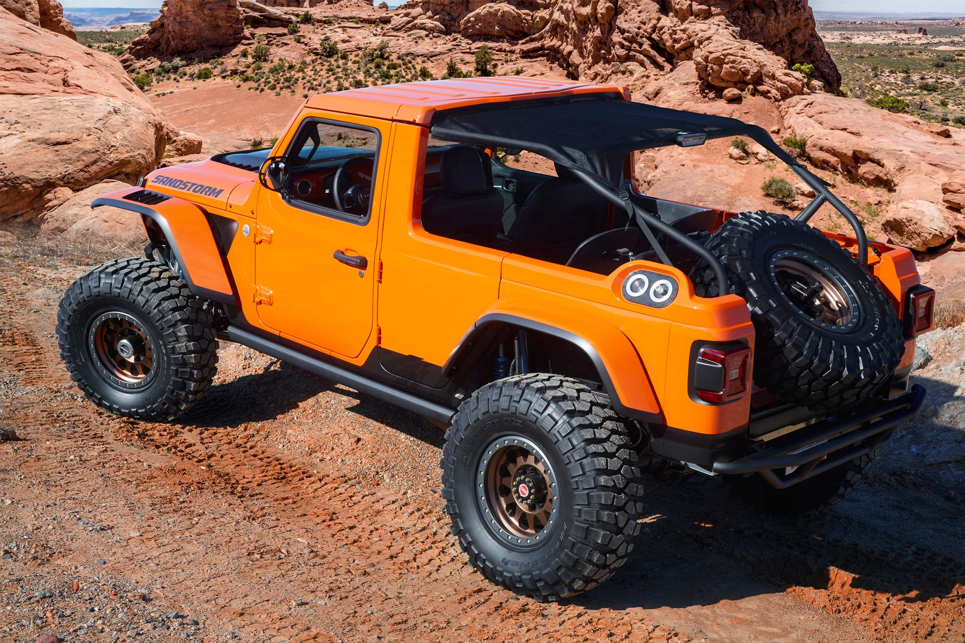 Jeep-Sandstorm-Concept_2