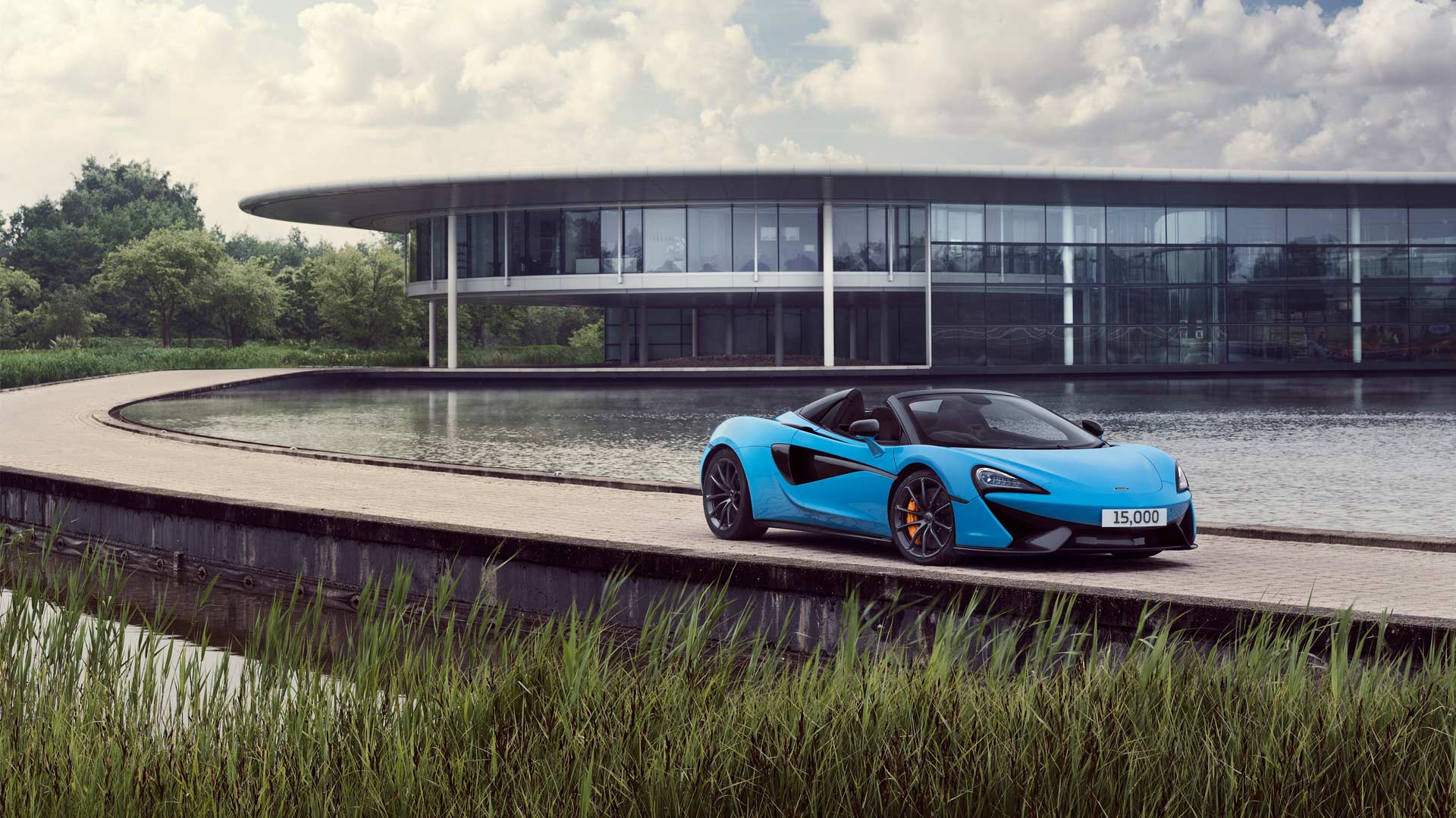 McLaren 15,000th car 570S Spider_2