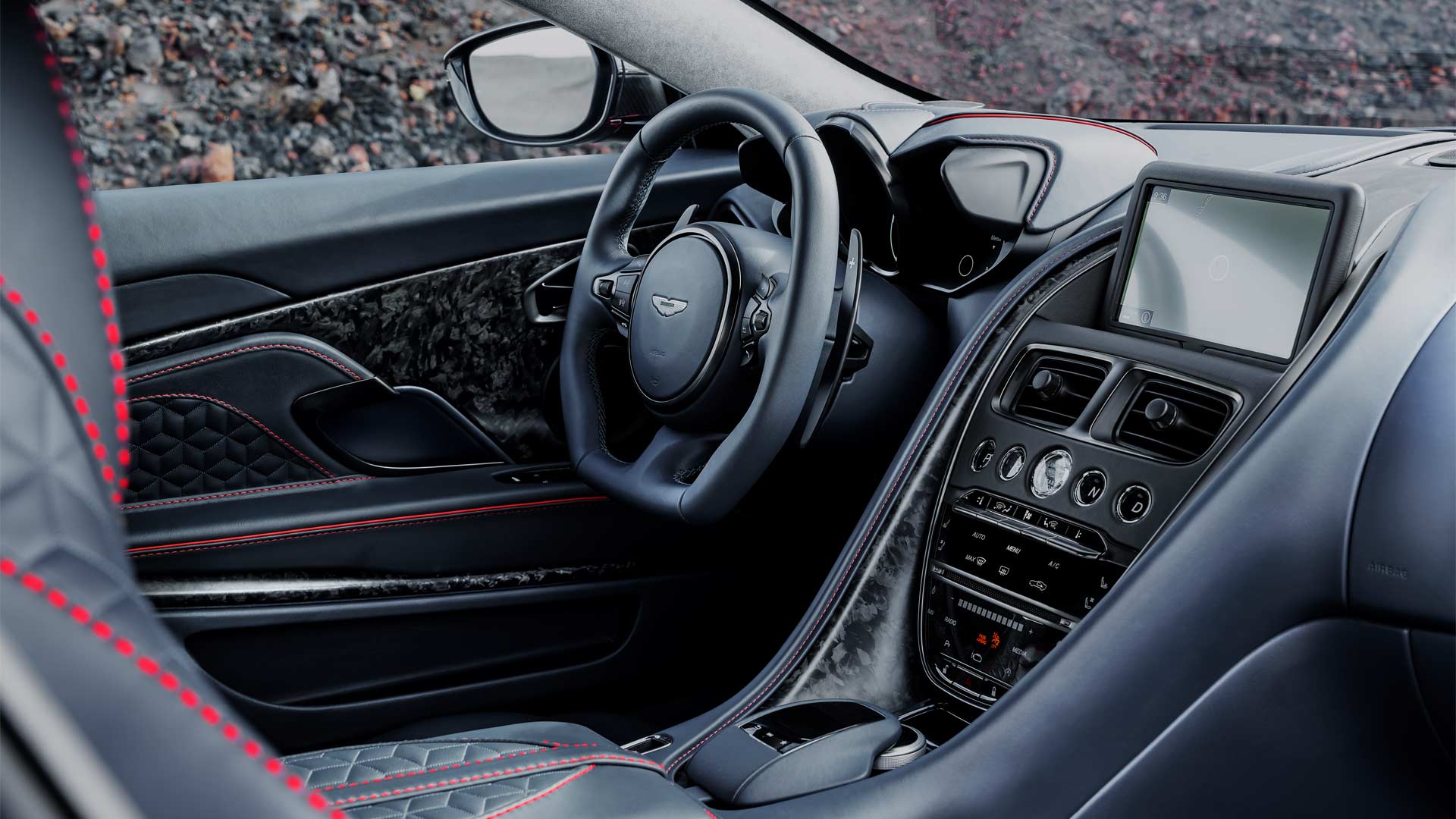 2018-Aston-Martin-DBS-Superleggera-interior