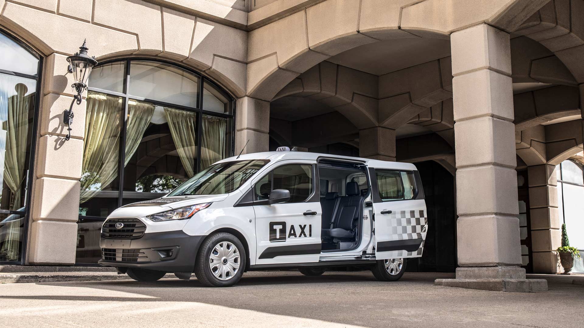 Ford-Transit-Connect-Taxi