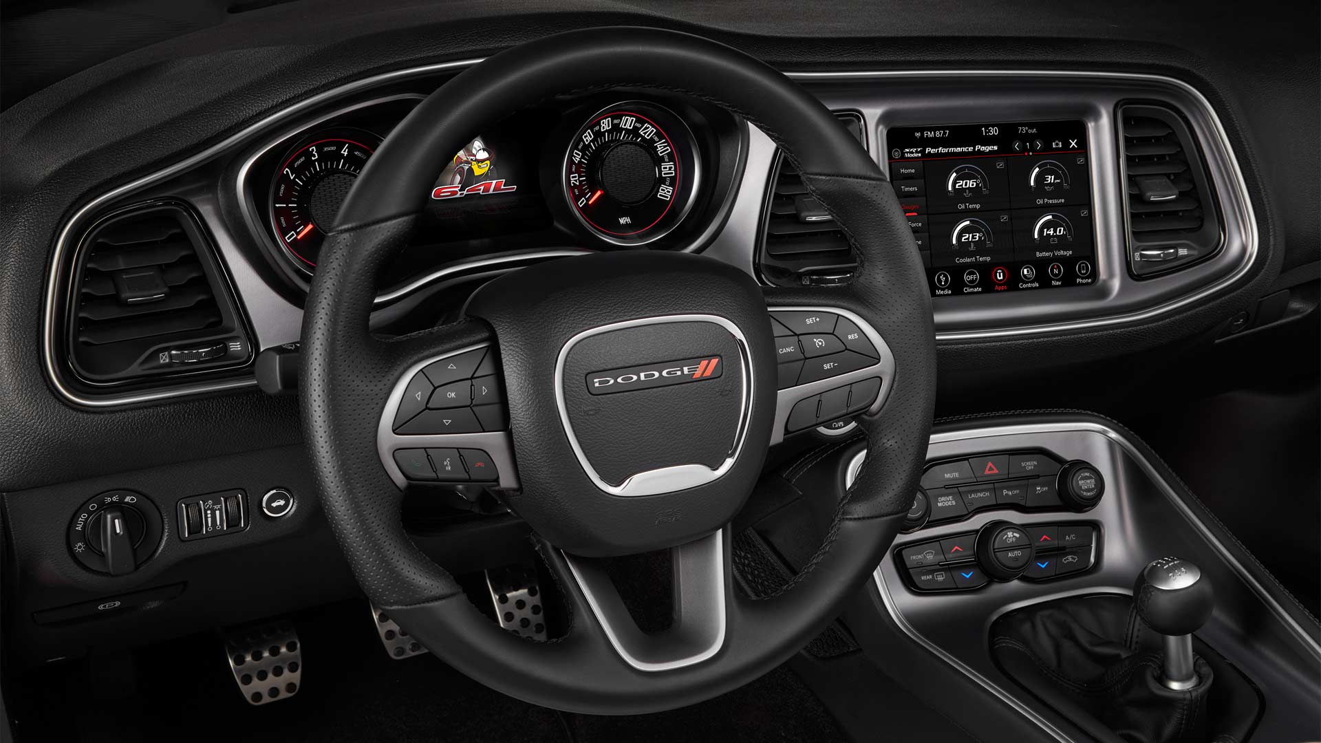 2019 Dodge Challenger RT Scat Pack Widebody interior_2