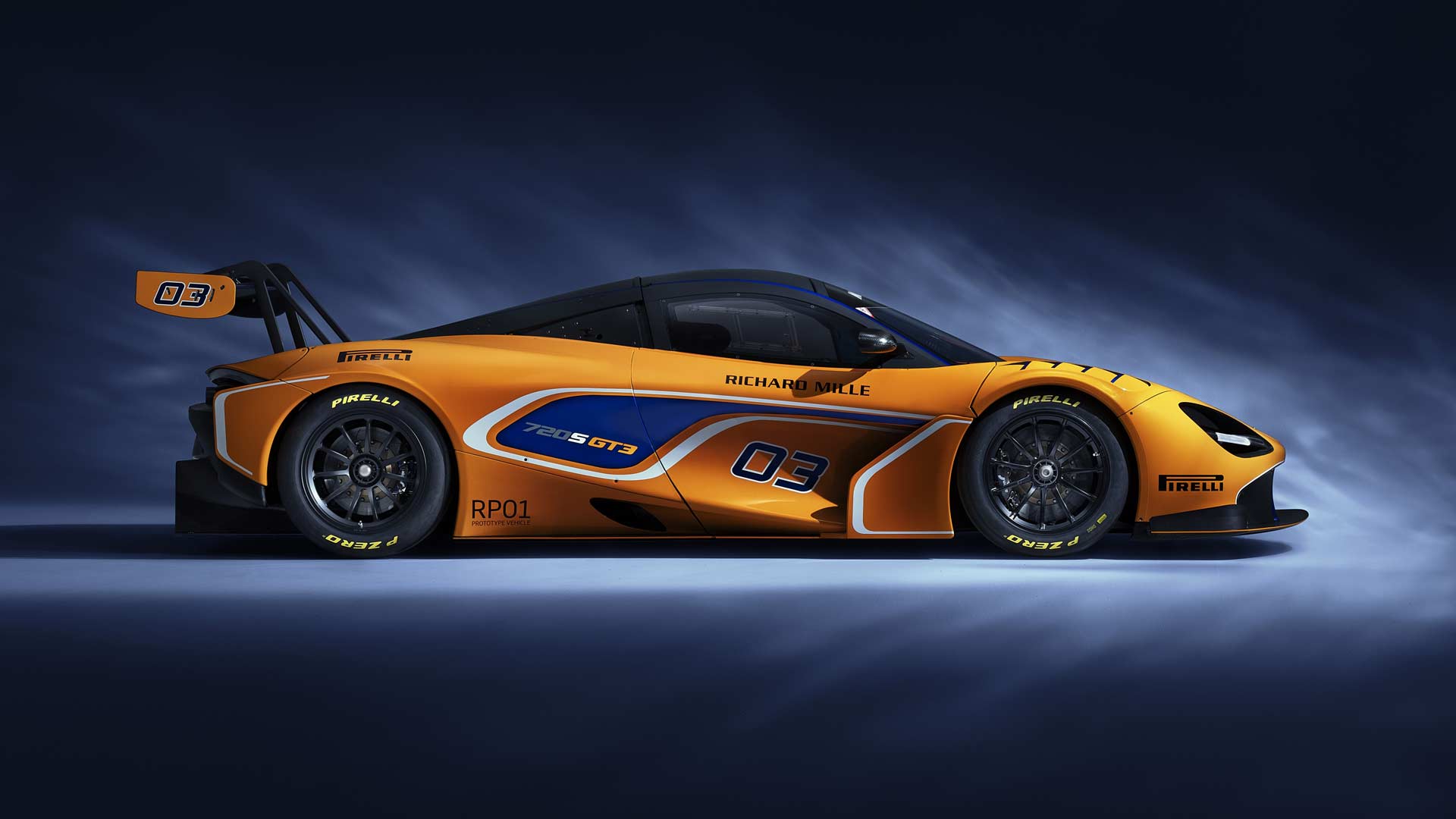 McLaren-720S-GT3-race-car_4