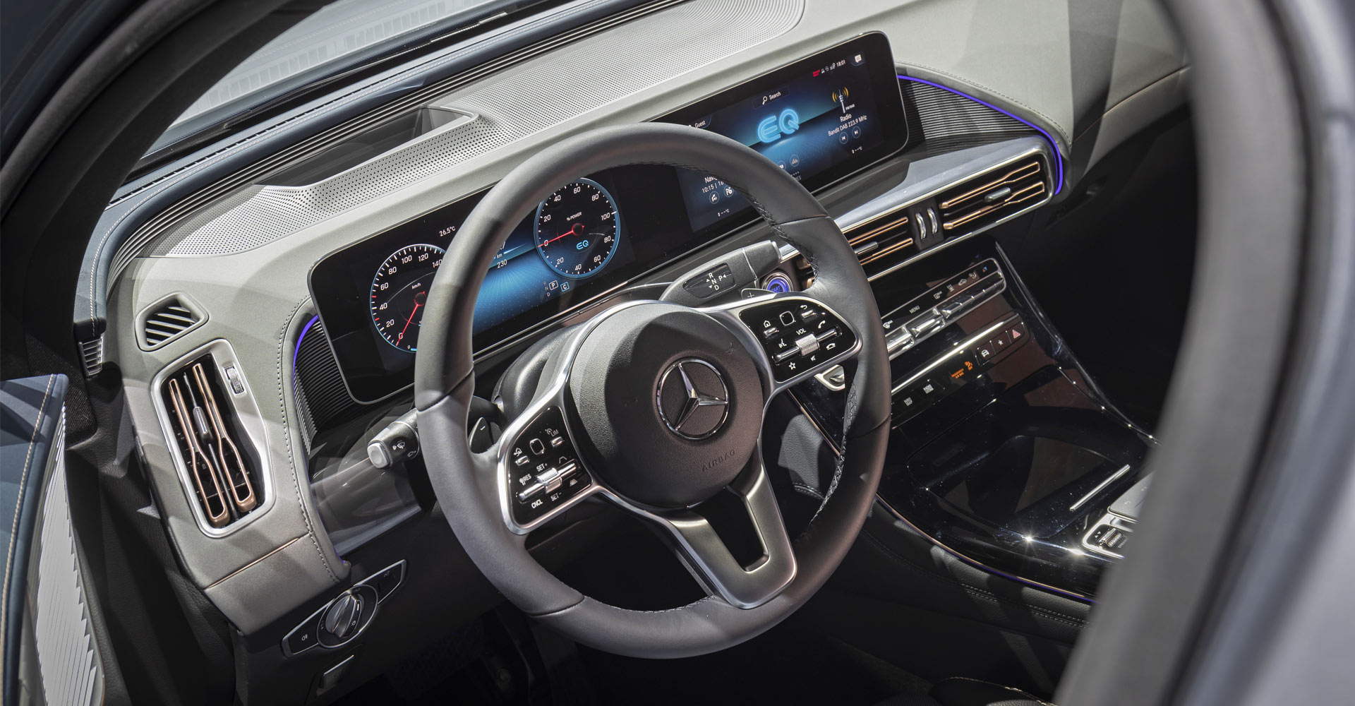 Mercedes-Benz-EQC-Interior