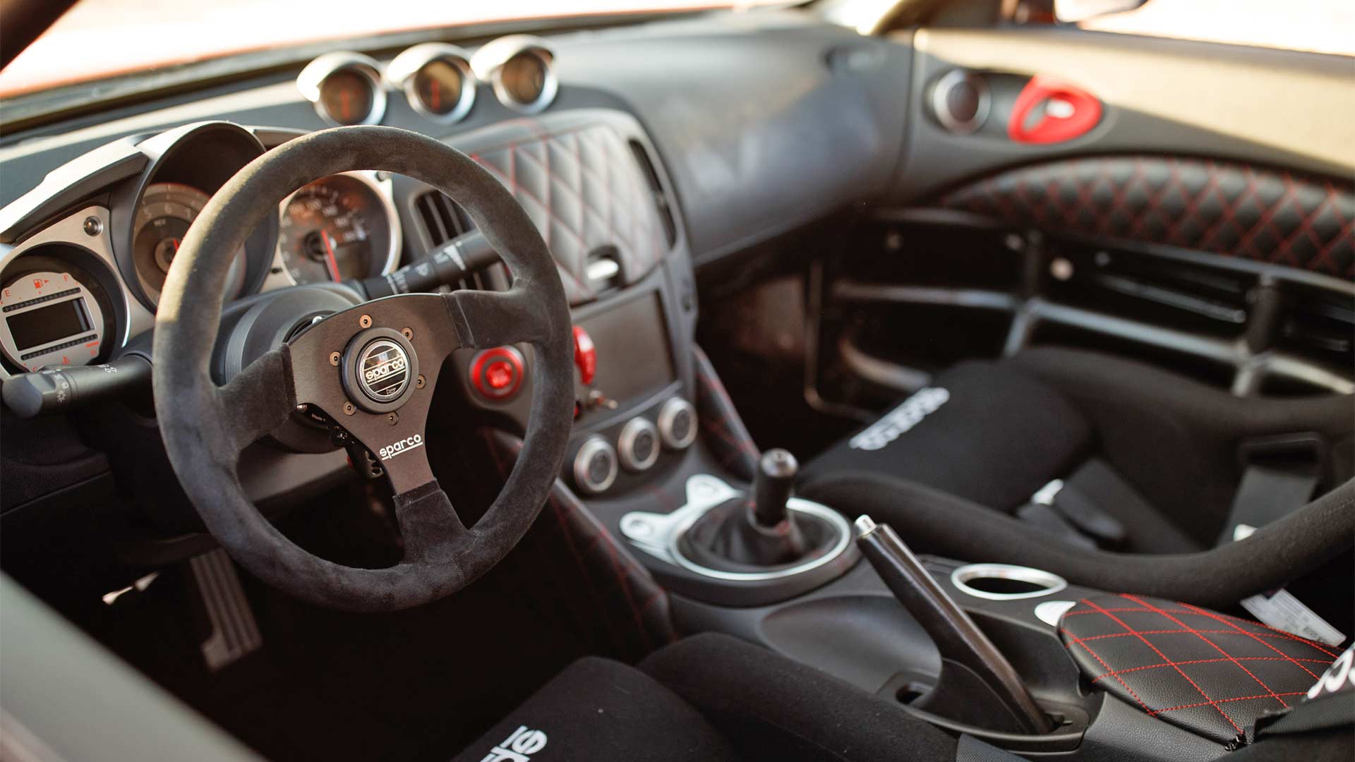 Nissan-370Z-Project-Clubsport-23-Interior