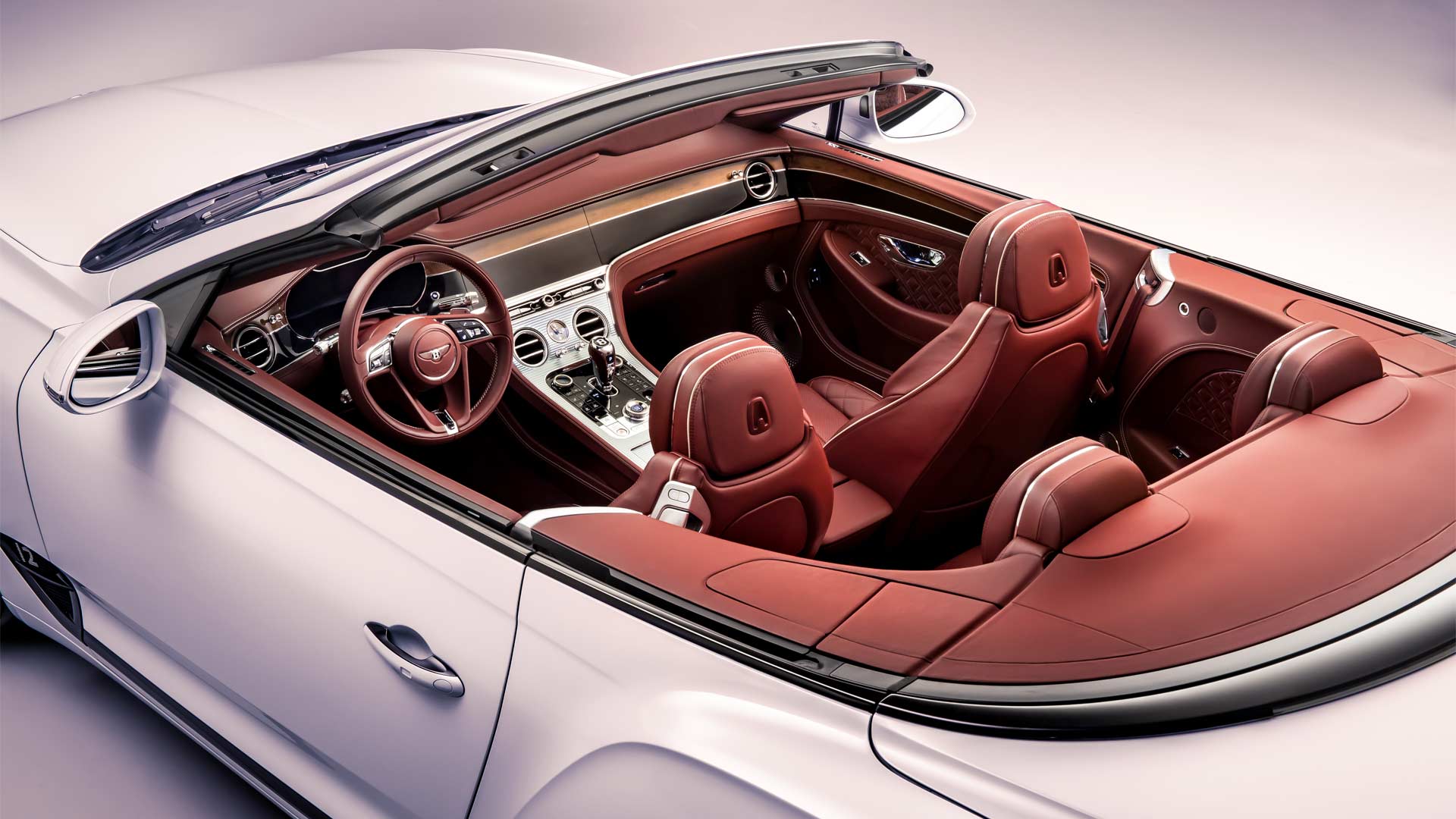 2019-Bentley-GT-Convertible-Interior_2
