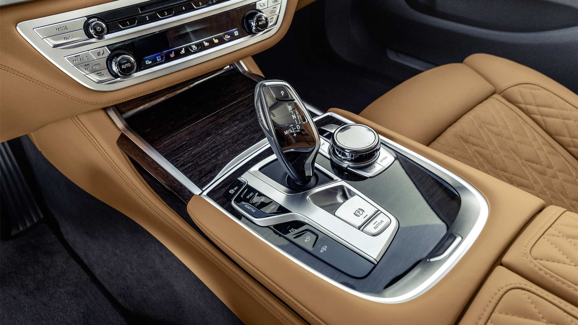2020-BMW-7-Series-Interior_3