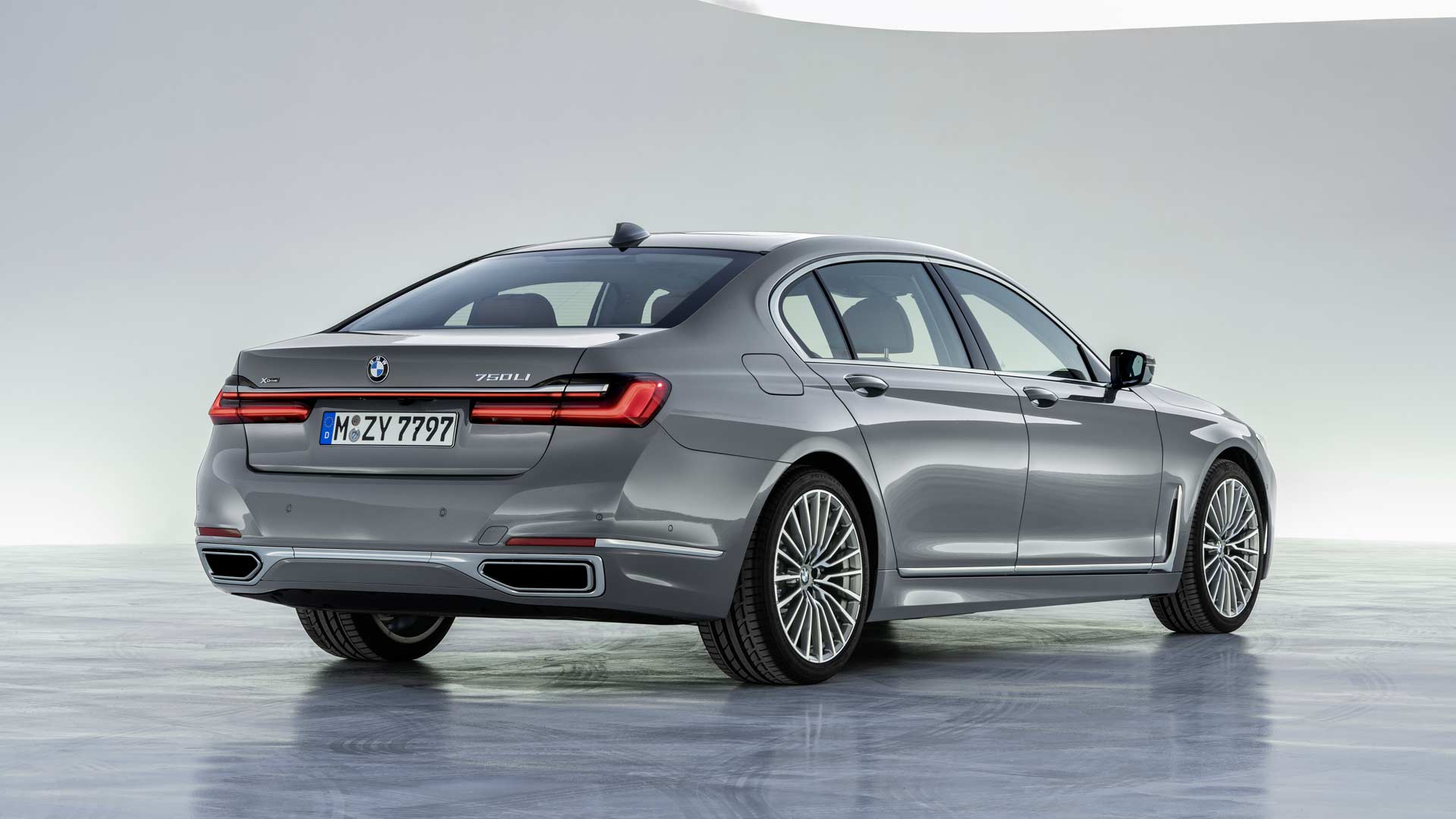 2020-BMW-7-Series_7