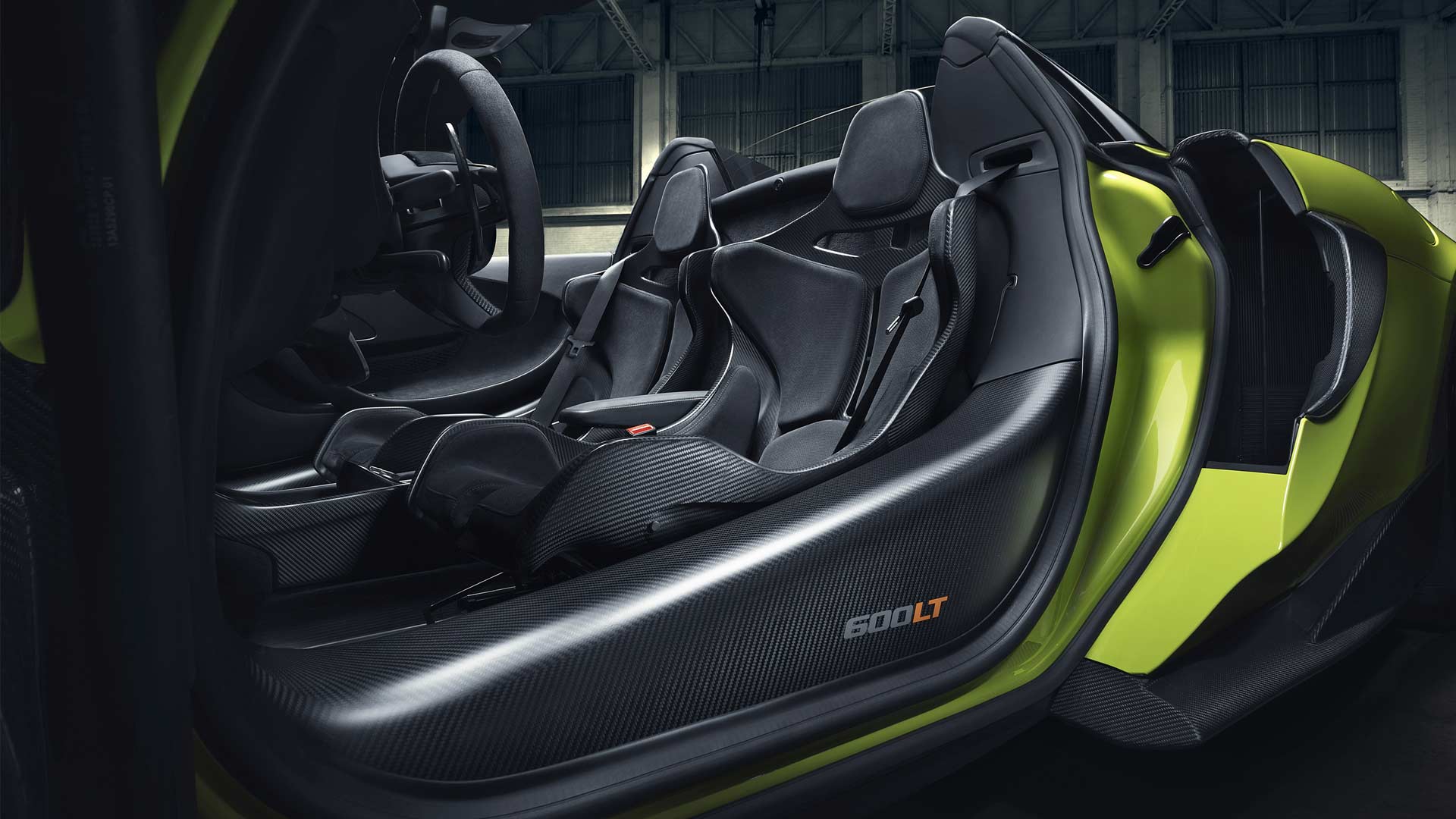 McLaren-600LT-Spider-Interior