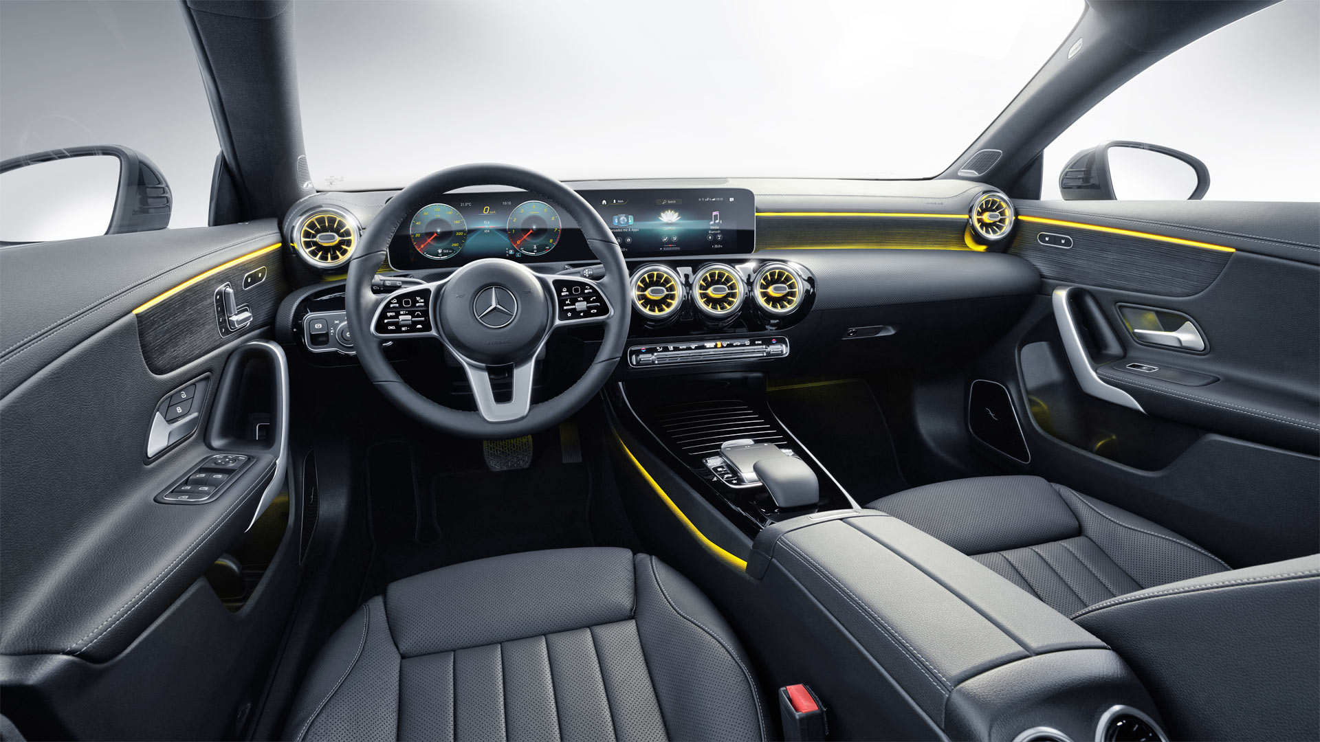 2020-Mercedes-Benz-CLA-Shooting-Brake-Sun-Yellow-Interior_2