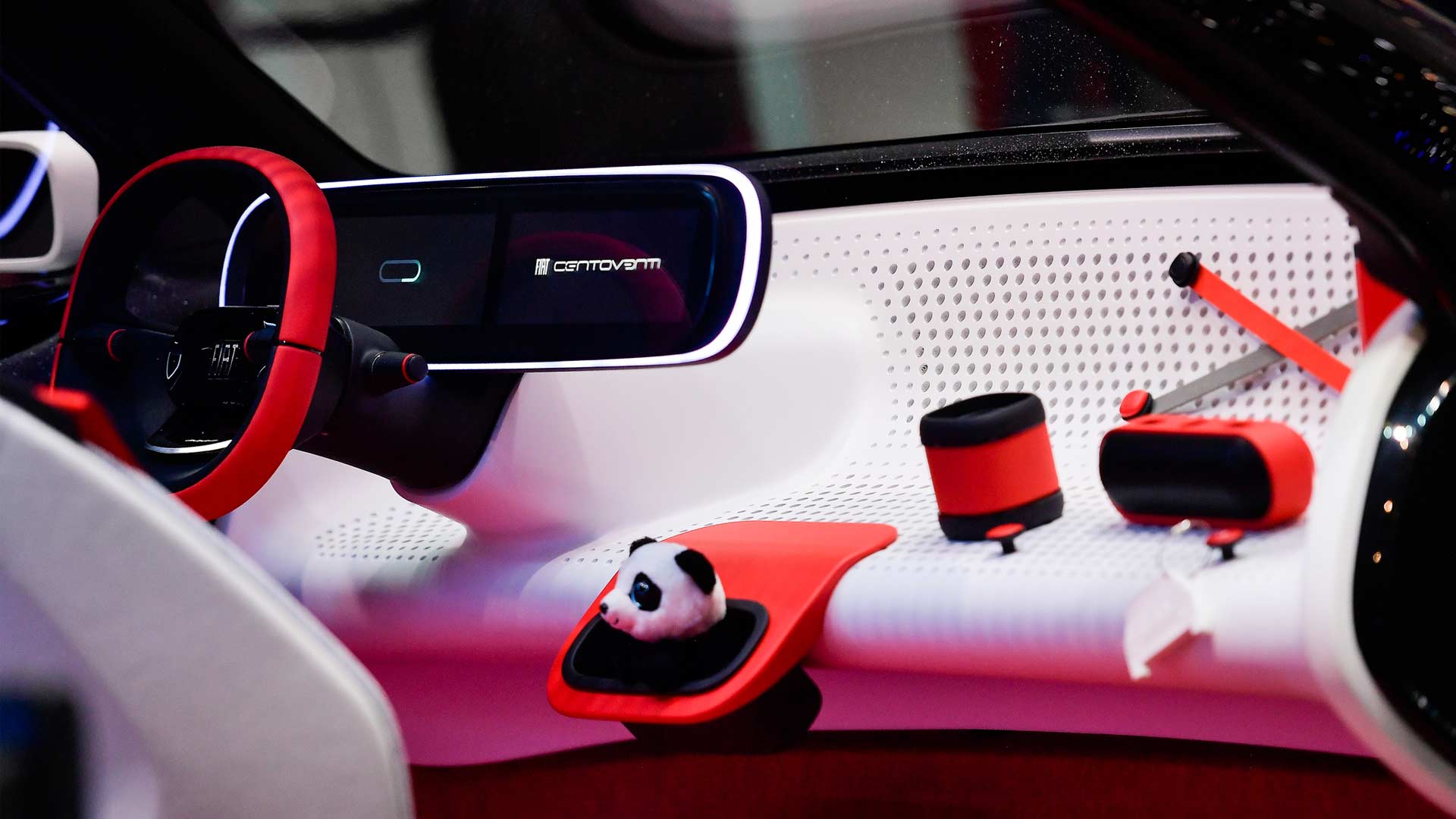 Fiat-Centoventi-Concept-Interior-Steering-Wheel-Instrument-Cluster