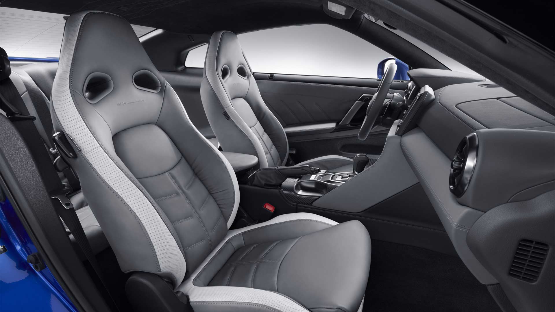 2020-Nissan-GT-R-50th-Anniversary-Edition-Interior-Seats