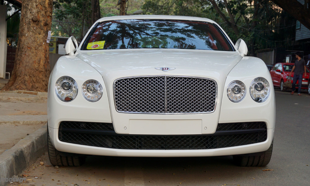 Bentley Flying Spur V8