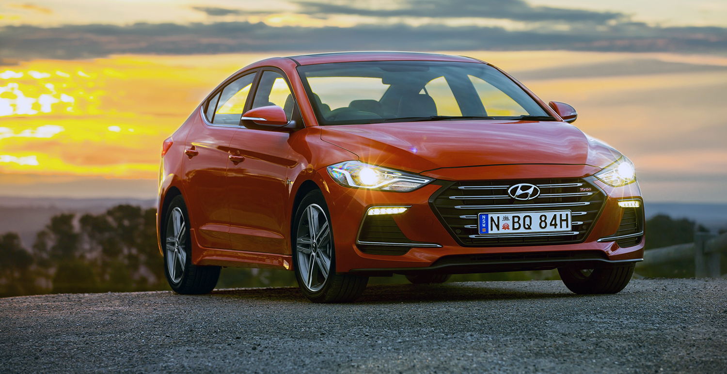 2017_hyundai_elantra_sr_australia_01