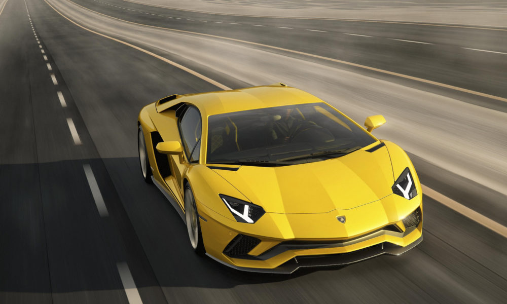 2017-lamborghini-aventador-s