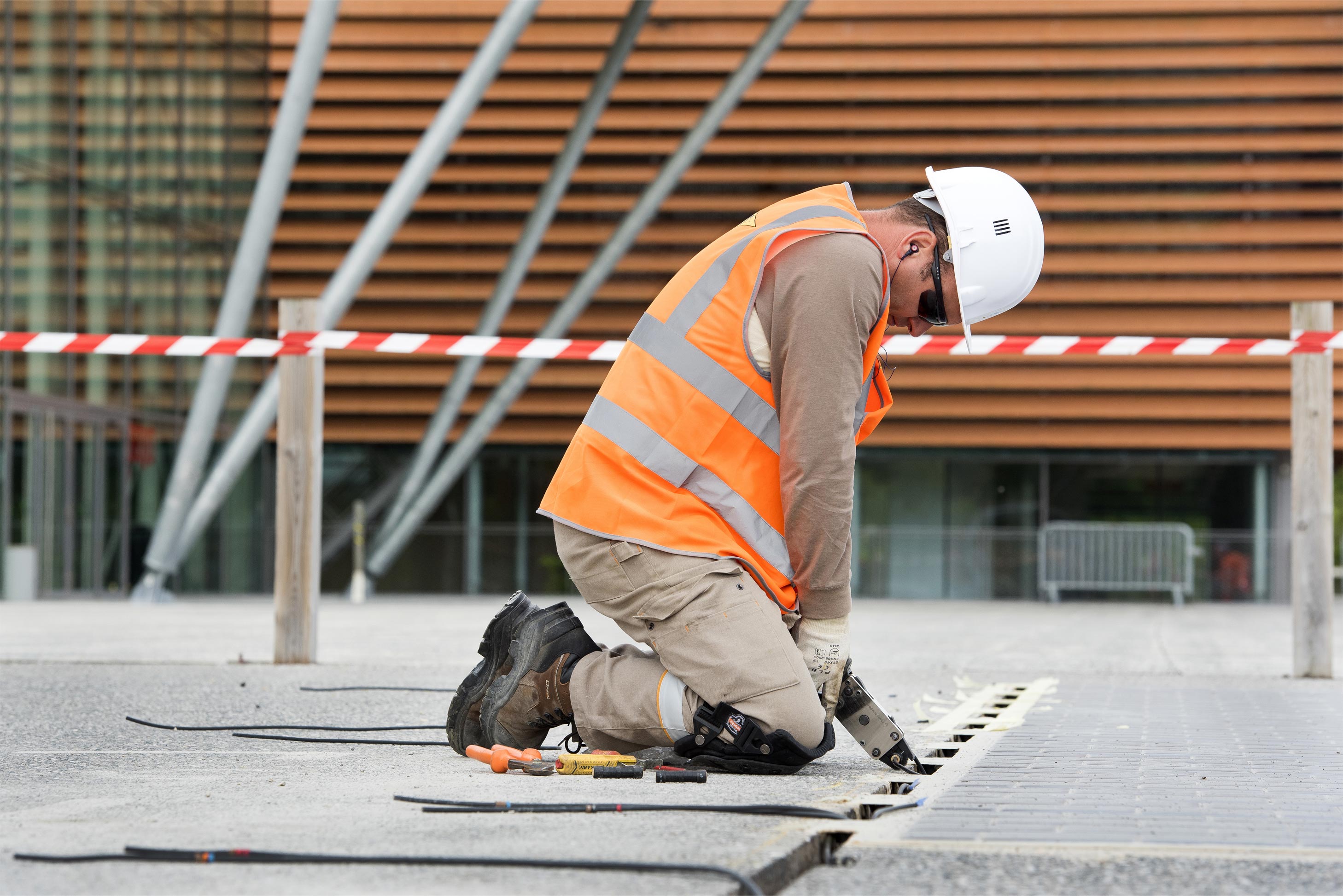 colas-solar-road-panels