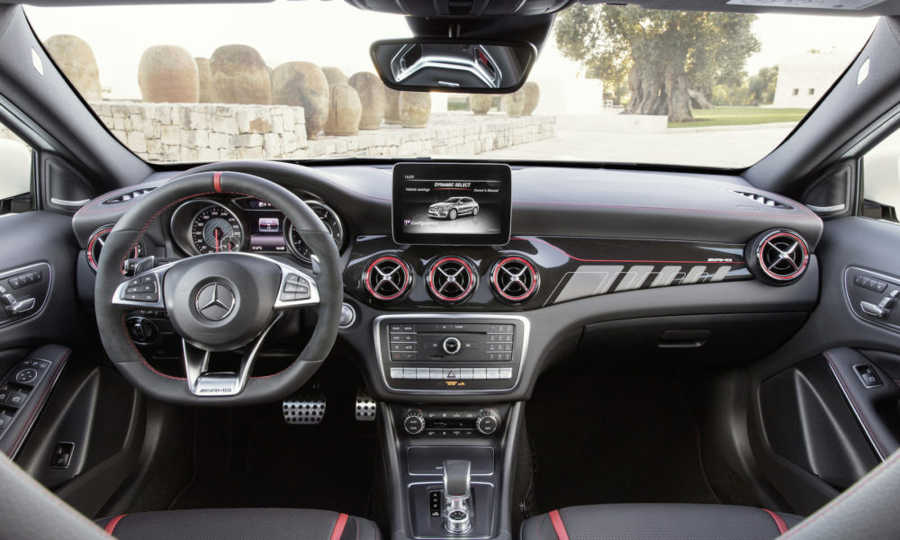 Mercedes-AMG GLA 45 4MATIC Interior