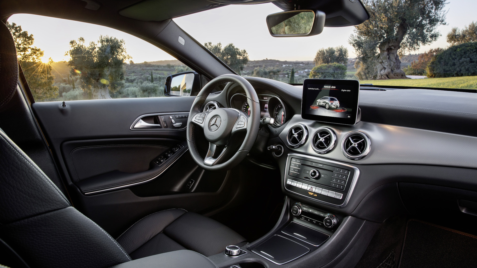 2018 Mercedes-Benz GLA Interior