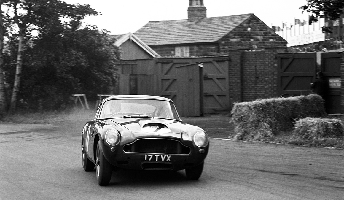Aston-Martin-DB4-GT-Continuation