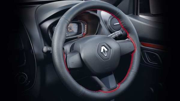 kwid-live-for-more-interior