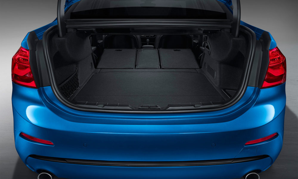 BMW-1-Series-Sedan-interior-3