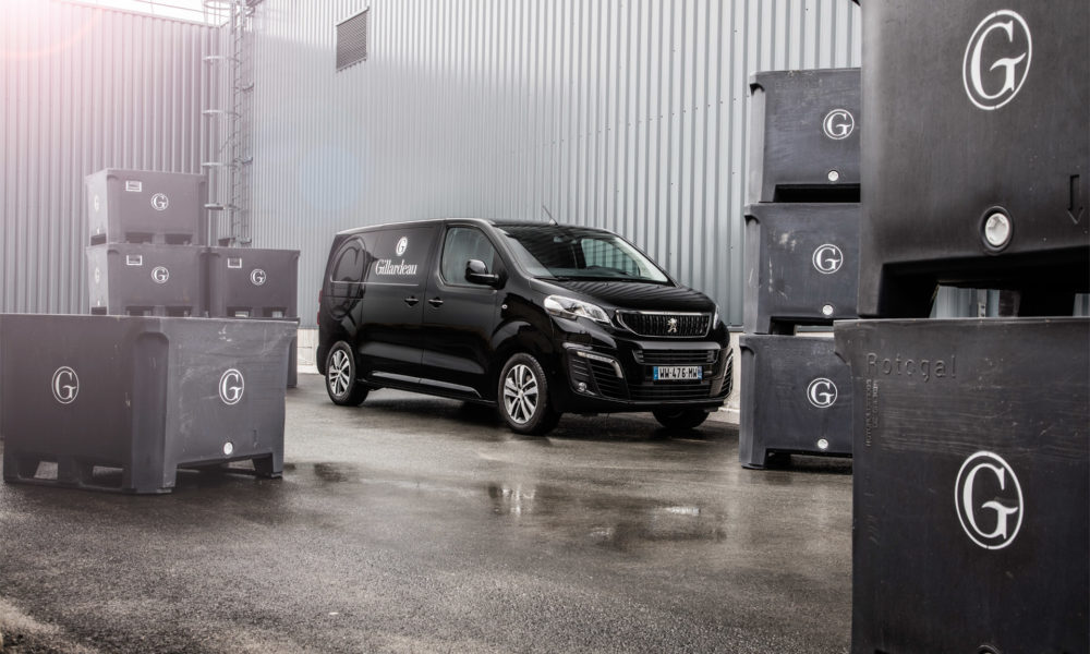 Gillardeau-Peugeot-Food-Truck