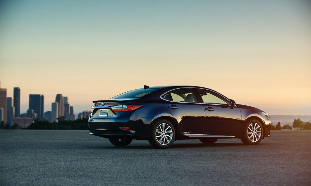 Lexus_ES_300h-2