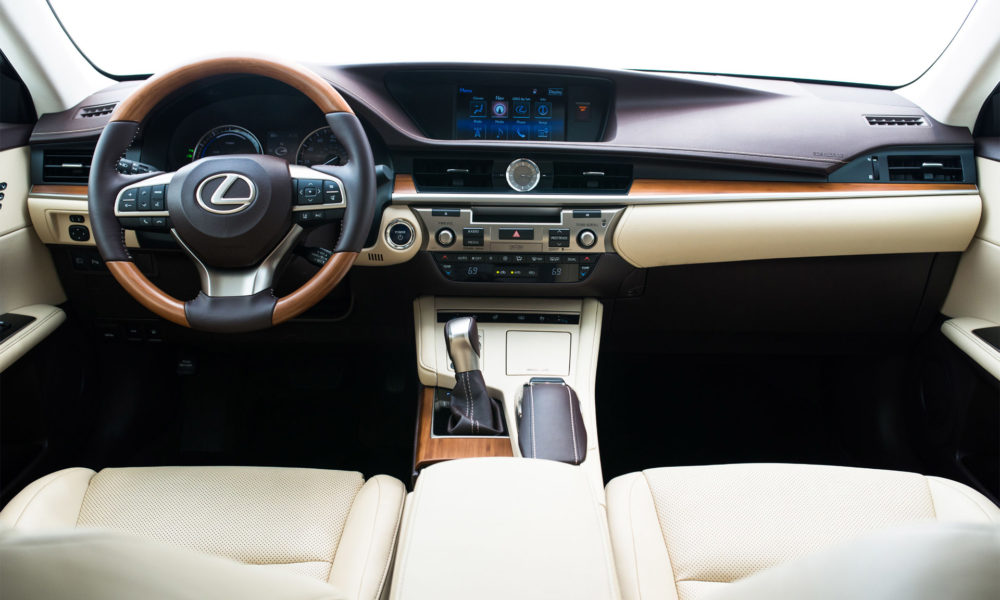 Lexus_ES_300h-interior
