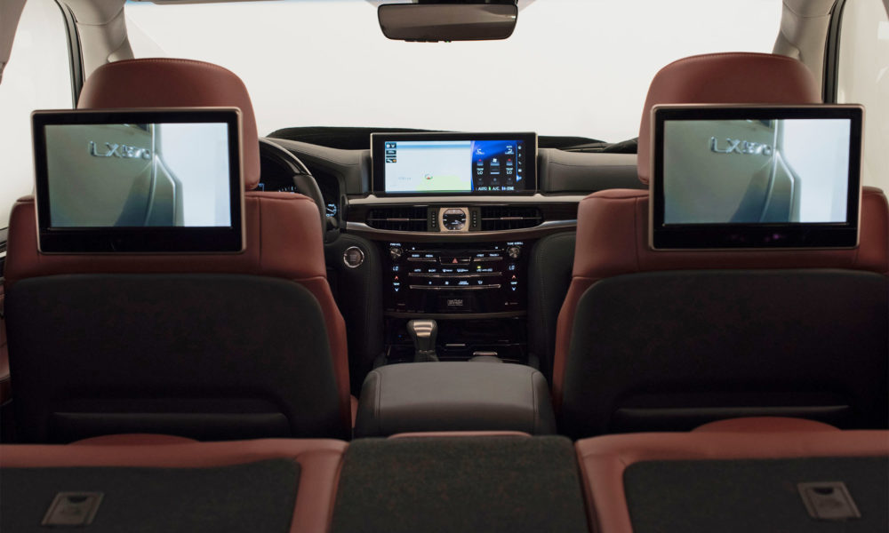 Lexus_LX_570-interior-3