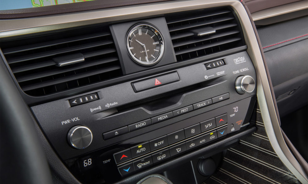 Lexus_RX_450h-interior-3