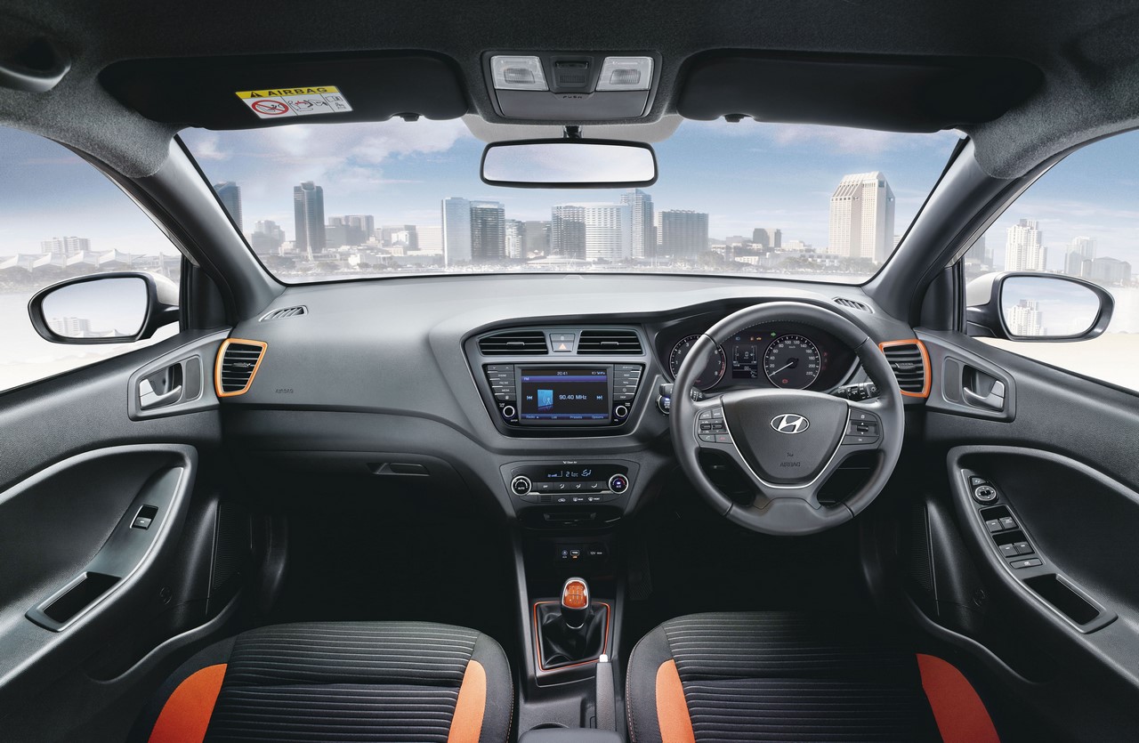 Hyundai Elite i20 launched with dual tone, Apple CarPlay and Android
