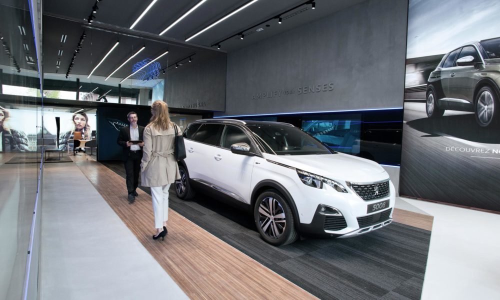 Peugeot-Store-Paris-digital-experience-3