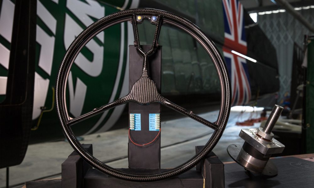 Land-Rover-Bar-Steering-Wheel-2